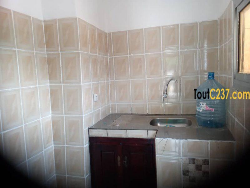 Appartement, bureau à louer à Bonapriso Douala