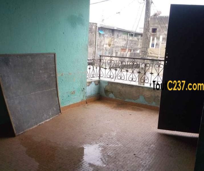 Maison duplex à louer à Deido Douala