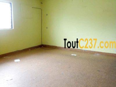 Maison duplex à louer à Deido Douala