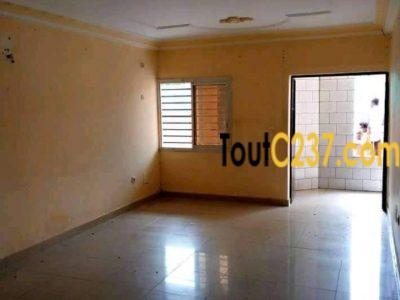 Appartement à louer à Logpom Douala