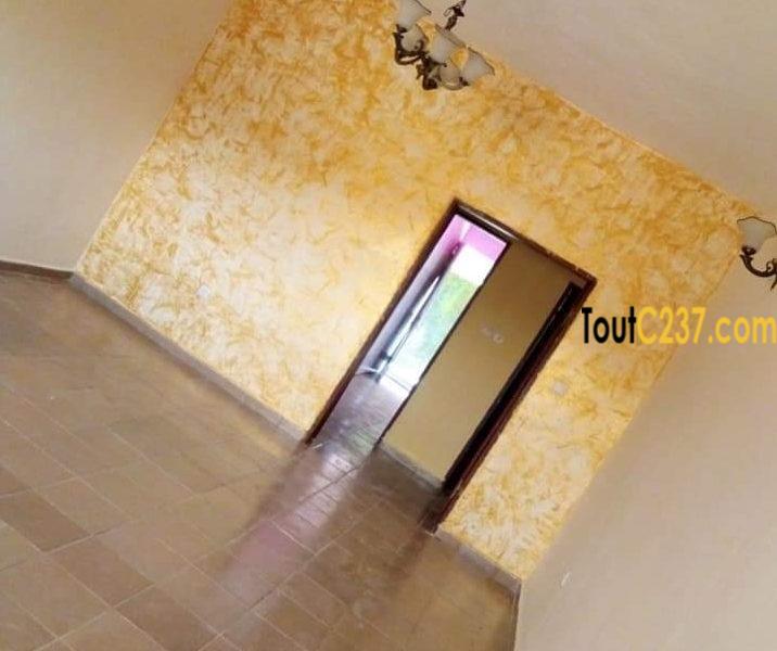 Appartement à louer à Bonamoussadi sable