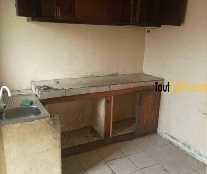 Maison à louer à Bonamoussadi Douala