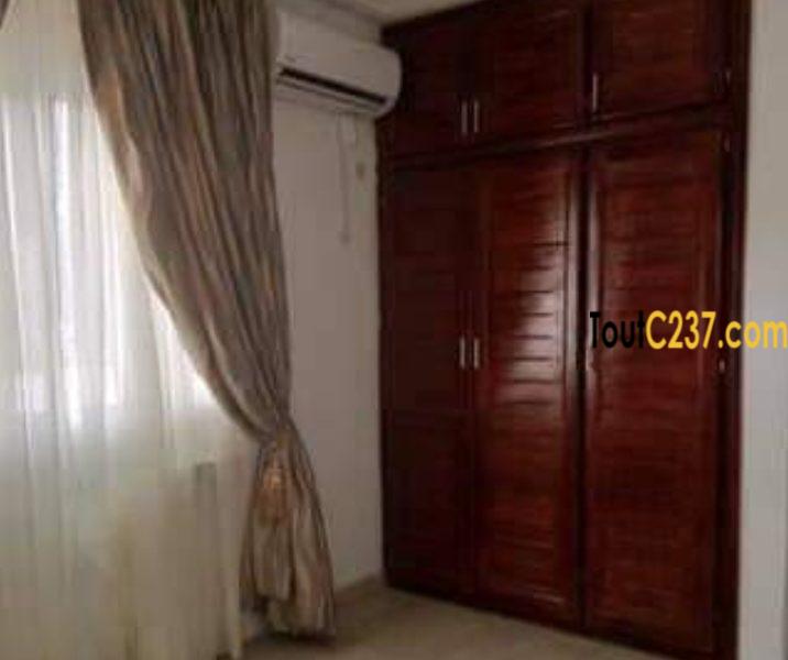 Appartement à louer à Bonapriso Douala