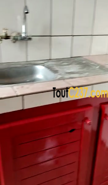 Appartement à louer à Cité sic Douala