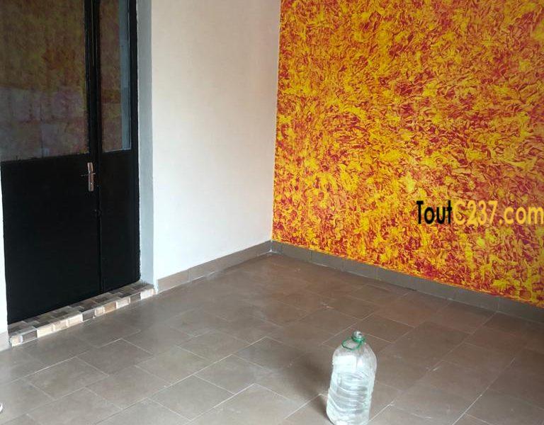 Studio Moderne à louer à Makepe Douala