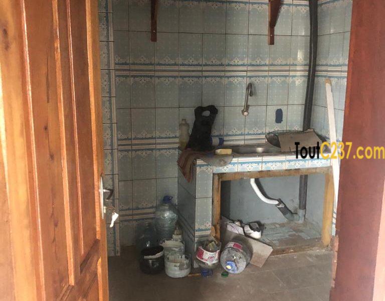 Studio Moderne à louer à Makepe Douala