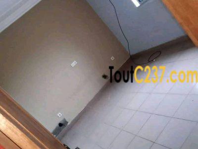 Appartement à louer à Bonamoussadi, Douala