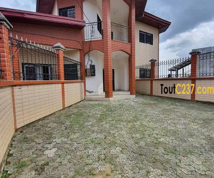 Duplex à louer à Logpom Douala