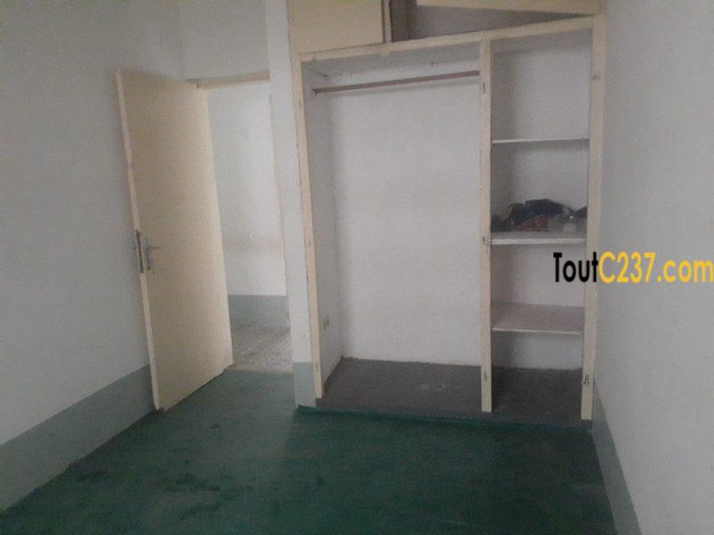 Maison à louer à Bonamoussadi,Douala