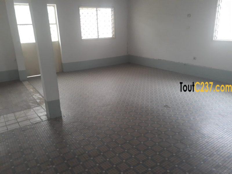 Maison à louer à Bonamoussadi,Douala