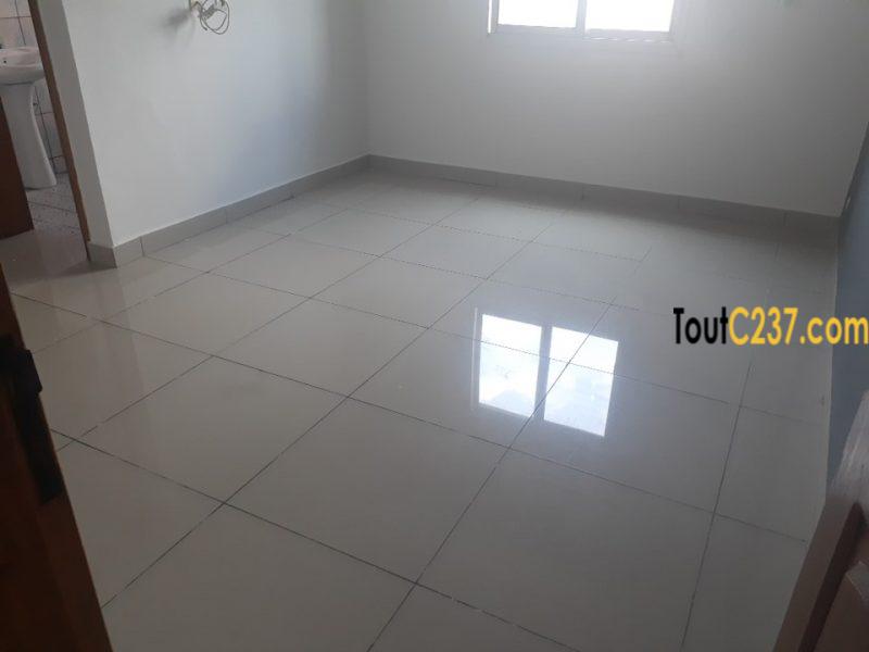 Appartement à louer à Bonamoussadi Douala