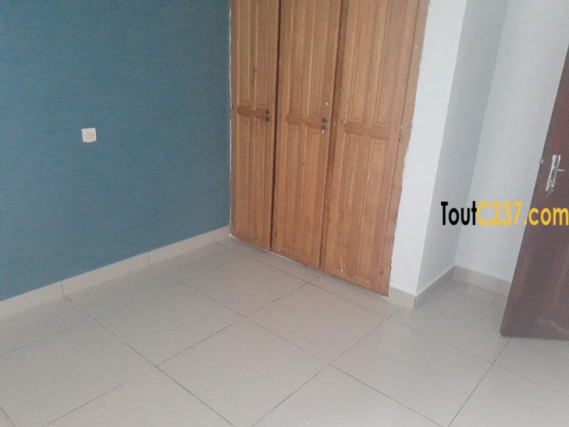 Appartement à louer à Bonamoussadi Douala