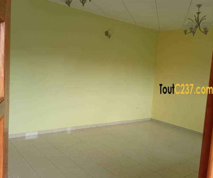 Appartement à louer à Logpom Douala