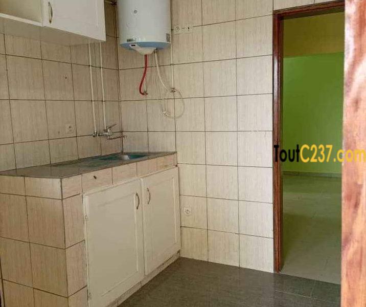 Appartement à louer à Logpom Douala