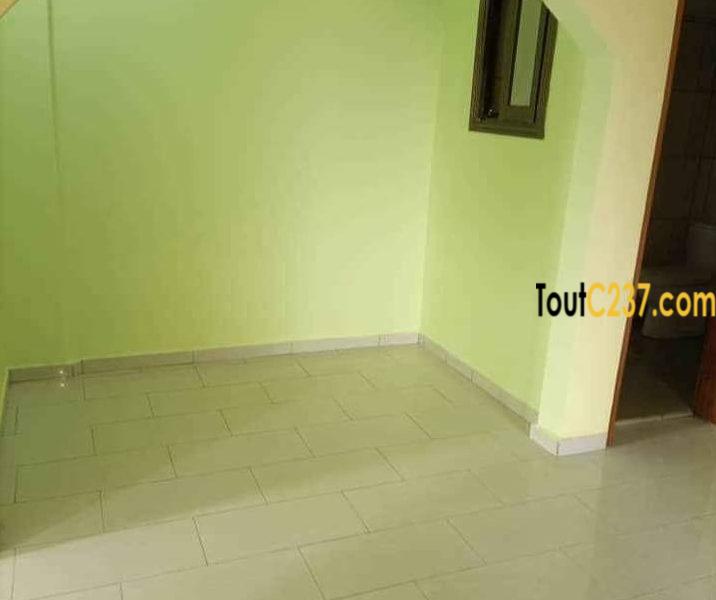 Appartement à louer à Logpom Douala