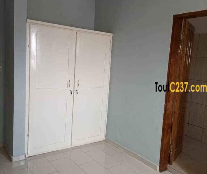 Appartement à louer à Logpom Douala