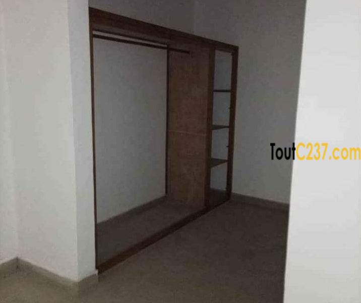 Vaste appartement à louer à Logpom