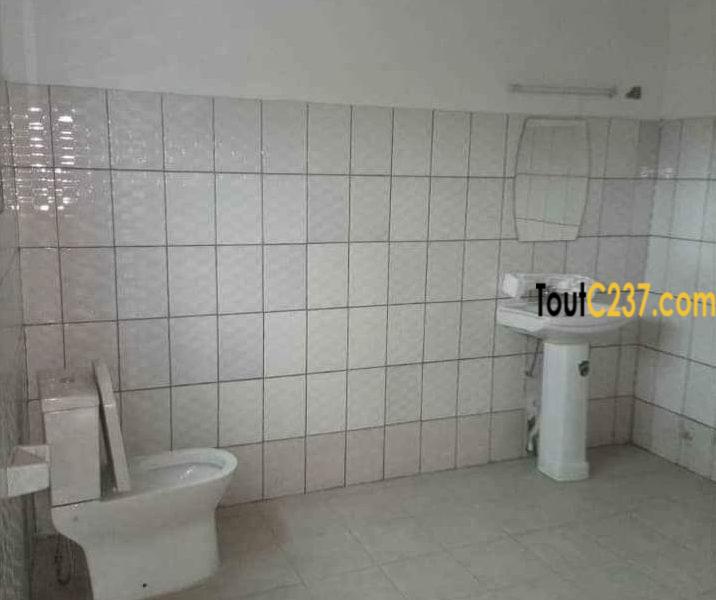 Vaste appartement à louer à Logpom