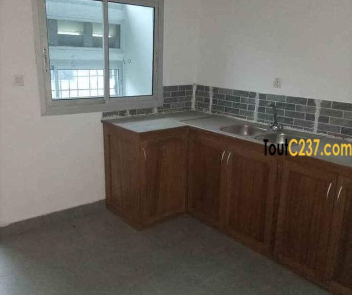 Vaste appartement à louer à Logpom