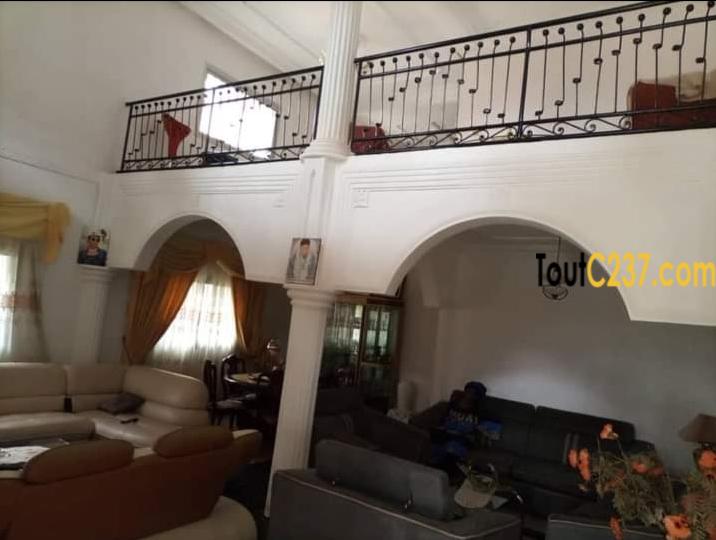 Duplex à vendre à Bepanda Omnisport Douala