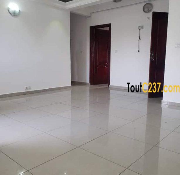 Appartement à louer à Bonamoussadi Douala