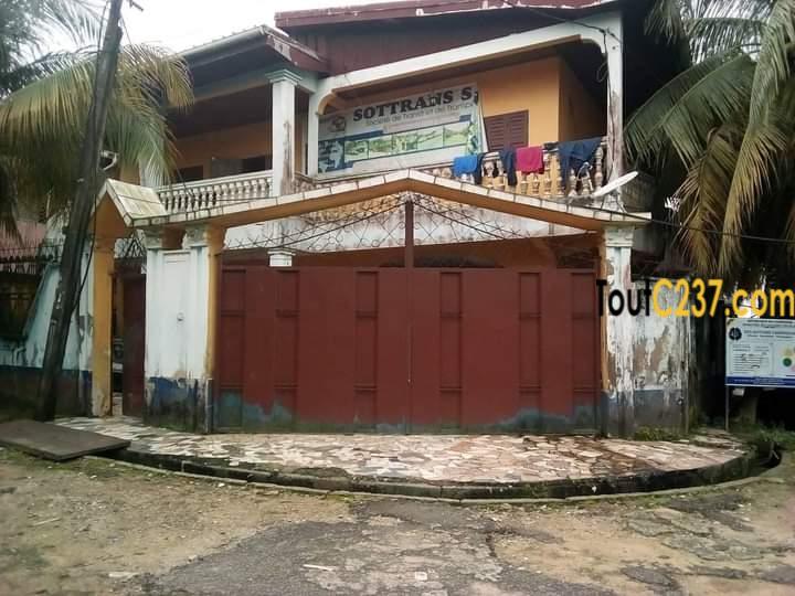 Maison duplex à vendre à Logpom Douala