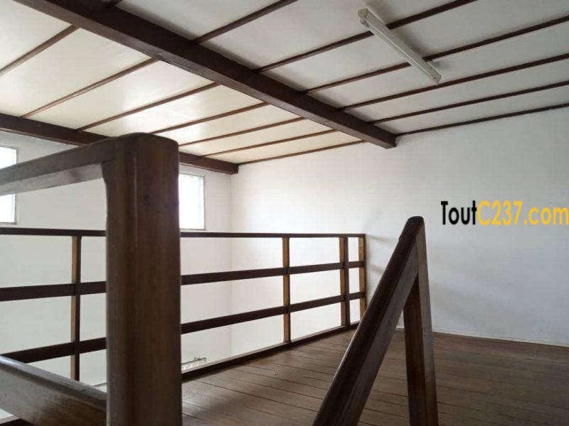 Boutique à louer à Bonapriso Douala