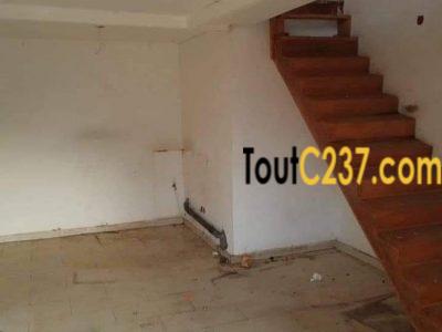 Boutique à louer à Bonamoussadi Douala
