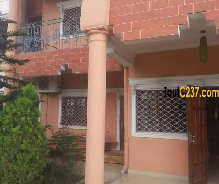 Vaste Duplex à Vebdre à Logpom Douala