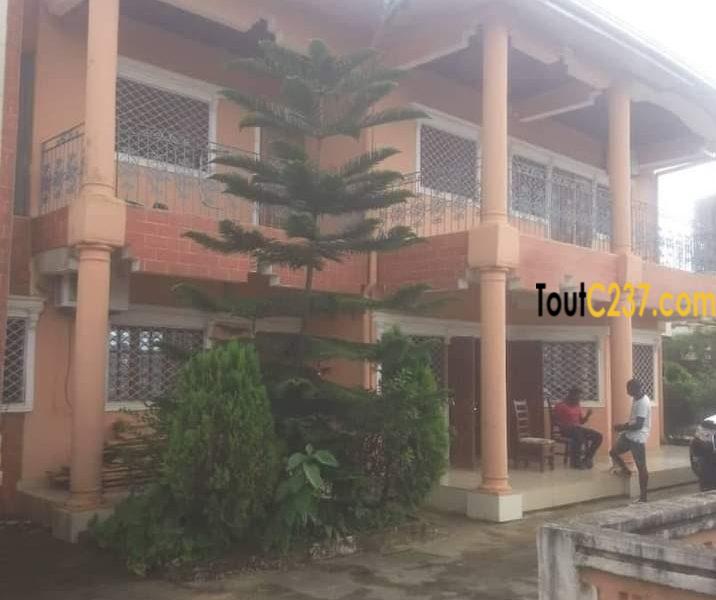 Vaste Duplex à Vebdre à Logpom Douala