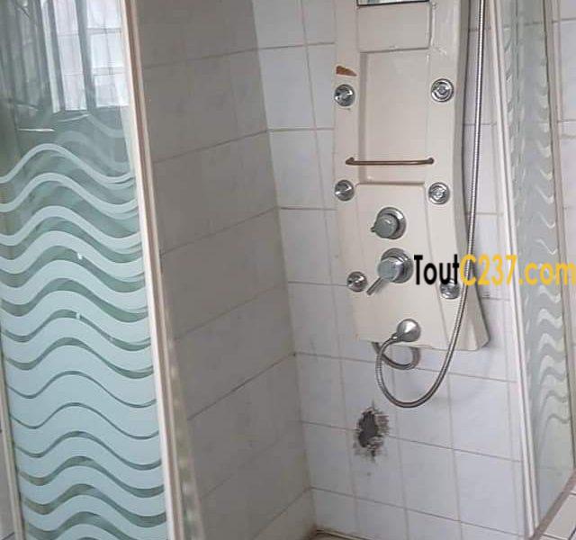 Duplex à louer à Bonamoussadi Douala