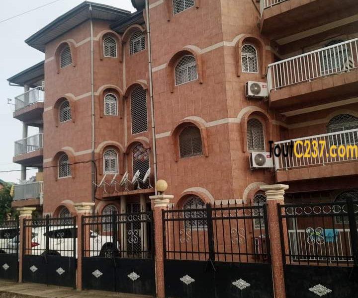Immeuble à vendre à Bonamoussadi Douala