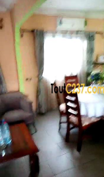 Villa sic à louer à Makepe Douala