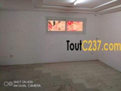 Local commercial à louer à Bali