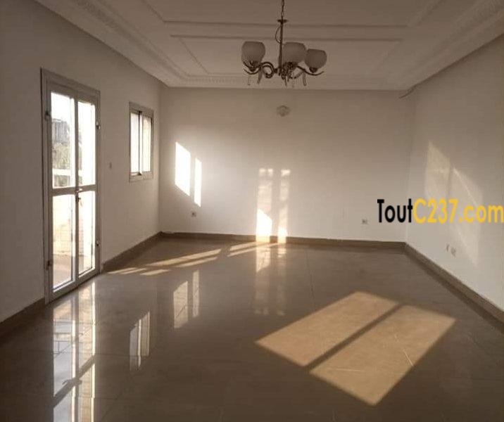Appartement à louer à Bonapriso