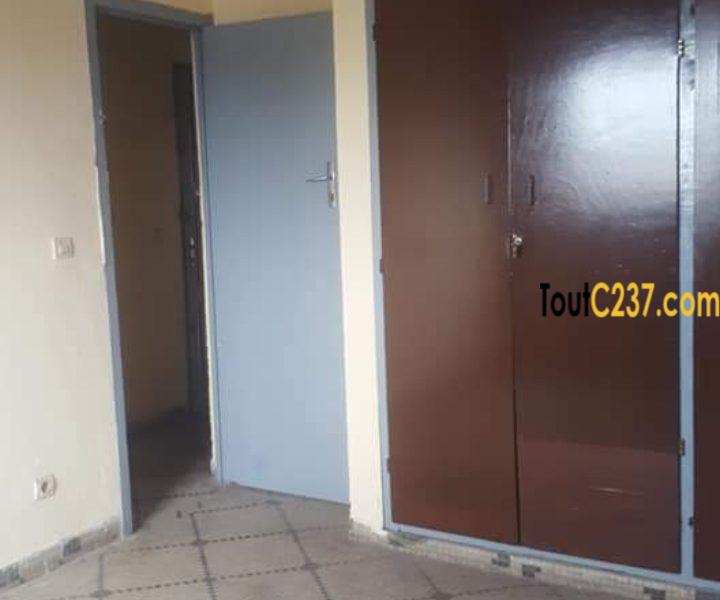 Appartement pour Bureau à Akwa