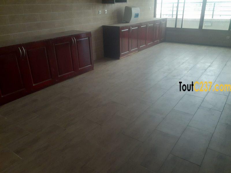 Sublime Appartement Neuf à louer à Saint Michel (Grand Mall)