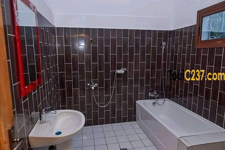 Villa meublée à loué à Bonapriso Douala