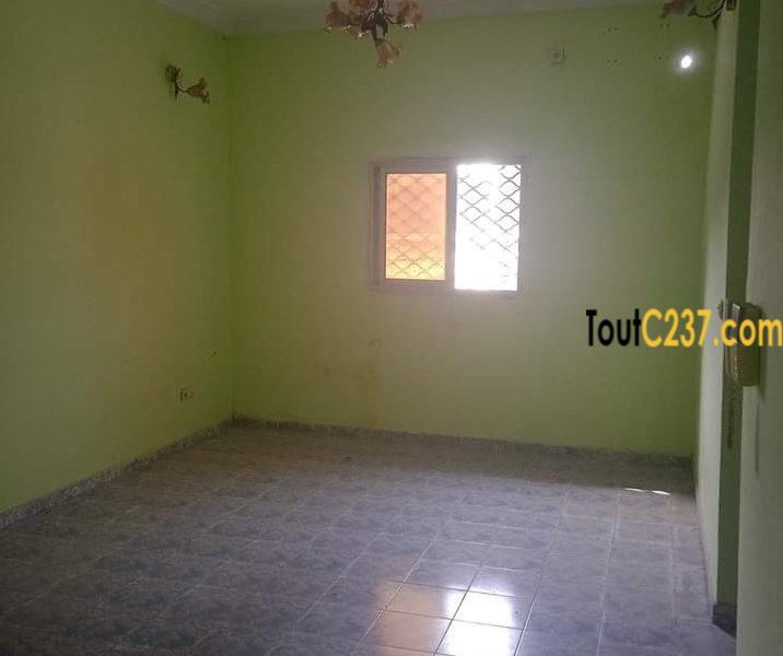 Appartement à loué à Deido