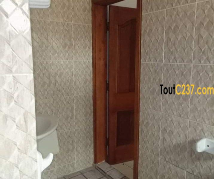 Appartement à louer à bonanjo Douala