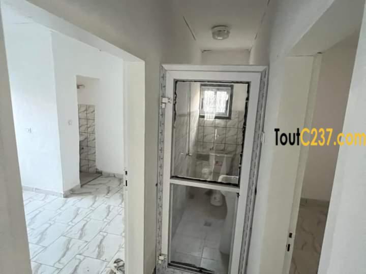 Appartement à louer à Bonapriso Douala
