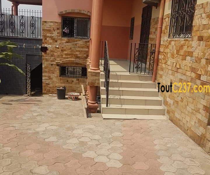 Duplex à louer à Makepe Douala