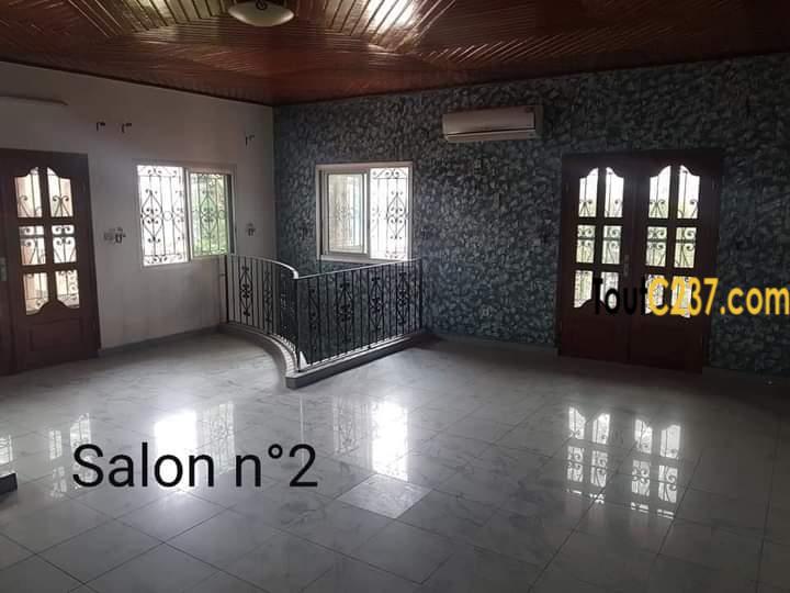 Duplex à louer à Makepe Douala