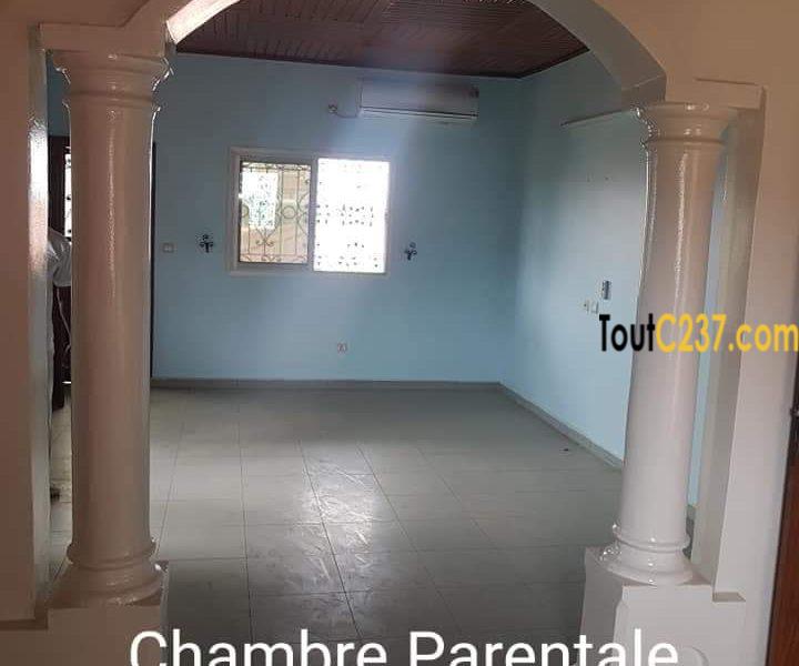 Duplex à louer à Makepe Douala