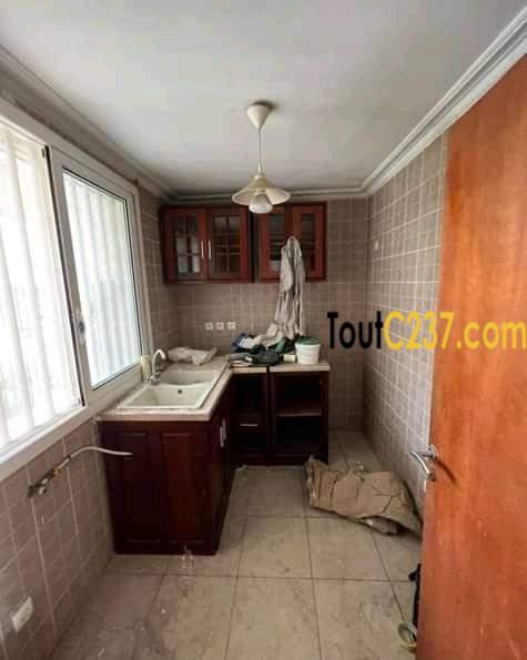 Appartement à louer à Bonapriso Douala