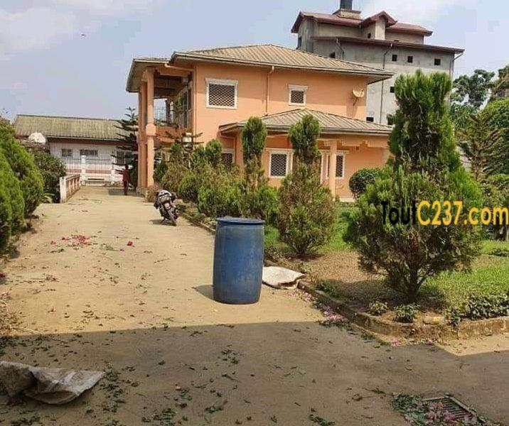 Duplex à louer à Logpom Douala