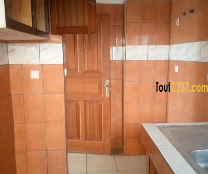 Appartement à louer à Bonamoussadi Douala