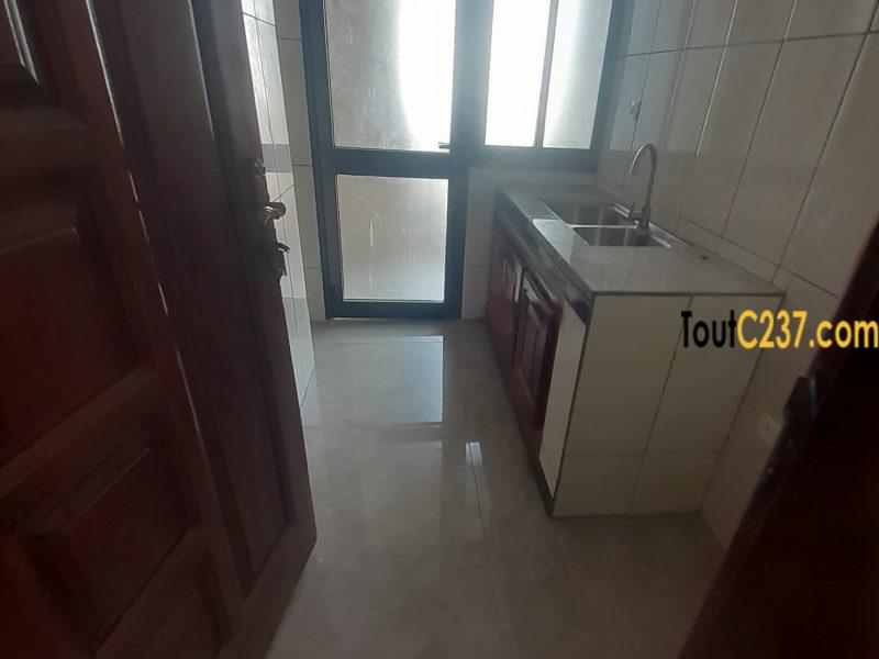 Studio neuf à louer a Bonamoussadi Douala