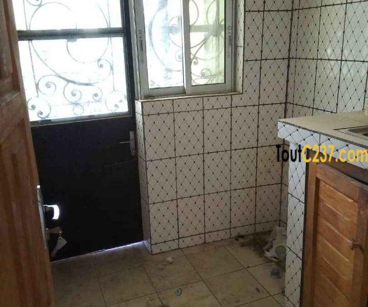 Appartement à louer à Bonamoussadi Douala