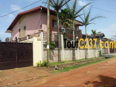 Duplex à vendre à Yassa Cité Chirac